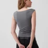 Top corto in jersey a maglia fitta con arricciature