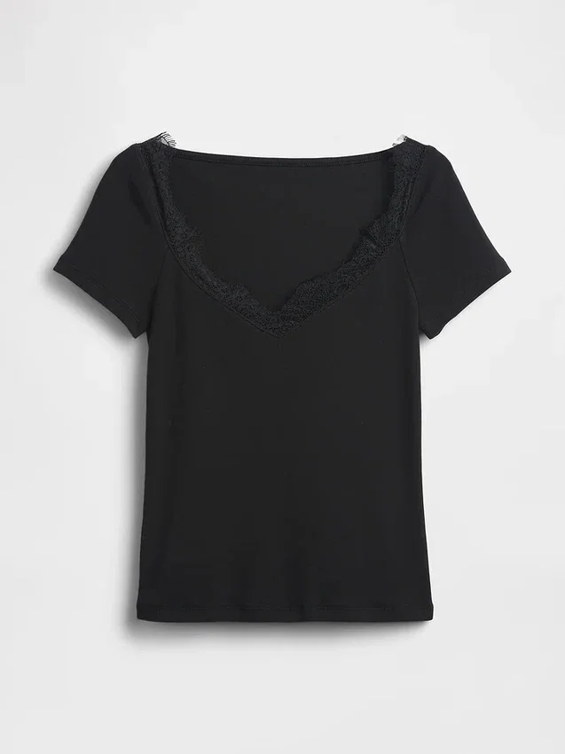 Top corto moderno con bordi in pizzo