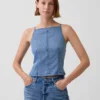Top in denim morbidissimo con cuciture e scollo quadrato