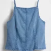 Top in denim morbidissimo con cuciture e scollo quadrato