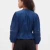 Top in voile con bordi in pizzo