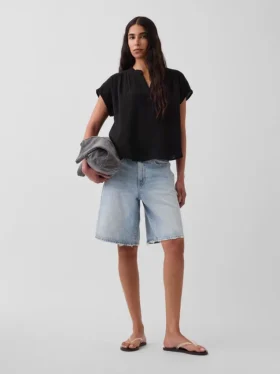 Top oversize in garza di cotone con scollo a V
