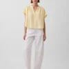Top oversize in garza di cotone con scollo a V
