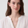 Top oversize in garza di cotone con scollo a V
