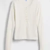 Top pigiama GAP × Summer Fridays con collo Henley a maglia pointelle