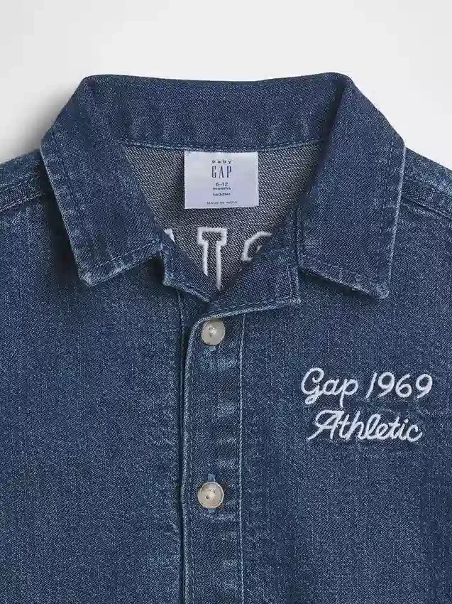 Tuta corta in denim per neonati con Gap Logo
