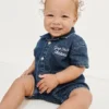 Tuta corta in denim per neonati con Gap Logo