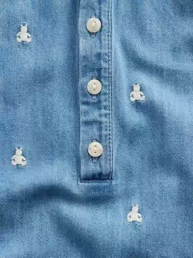 Tuta corta in denim per neonati con ricamo dell’orsetto Brannan