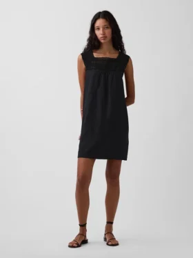 Vestito con carré all’uncinetto in misto lino