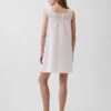 Vestito con carré all’uncinetto in misto lino