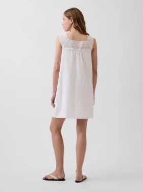 Vestito con carré all’uncinetto in misto lino