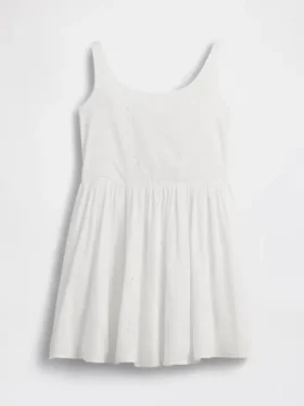 Vestito da bambina con ricami a occhielli