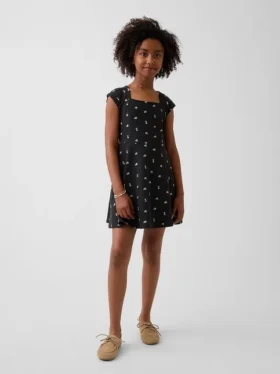 Vestito da bambina in jersey con scollo quadrato