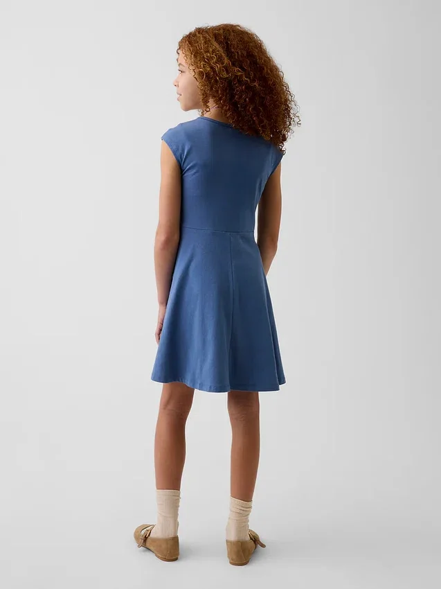 Vestito da bambina in jersey con scollo quadrato