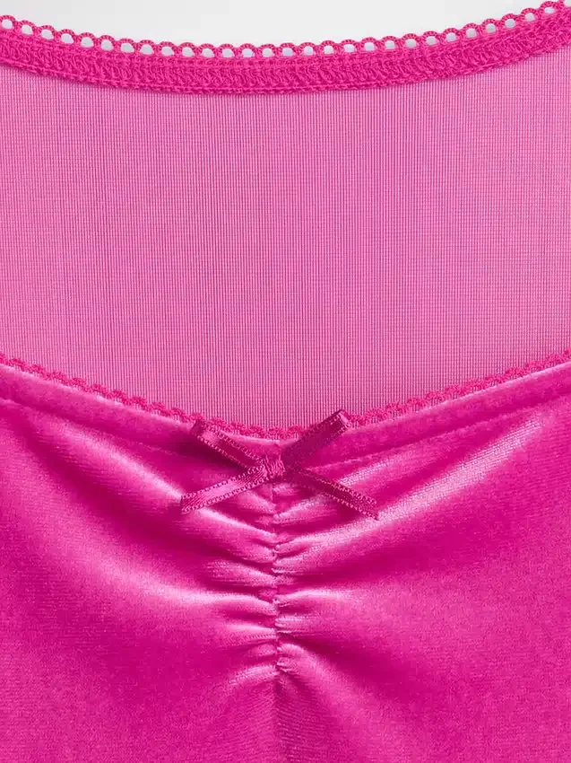 Vestito da bambina in velluto con vita impero