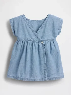 Vestito da neonato in denim con tasche ricamate