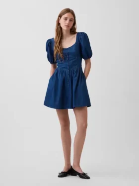 Vestito in denim con maniche a sbuffo e scollo a cuore