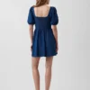 Vestito in denim con maniche a sbuffo e scollo a cuore