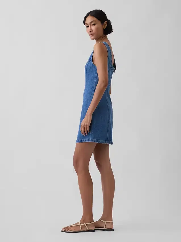 Vestito in denim con scollo a barchetta e schiena scoperta