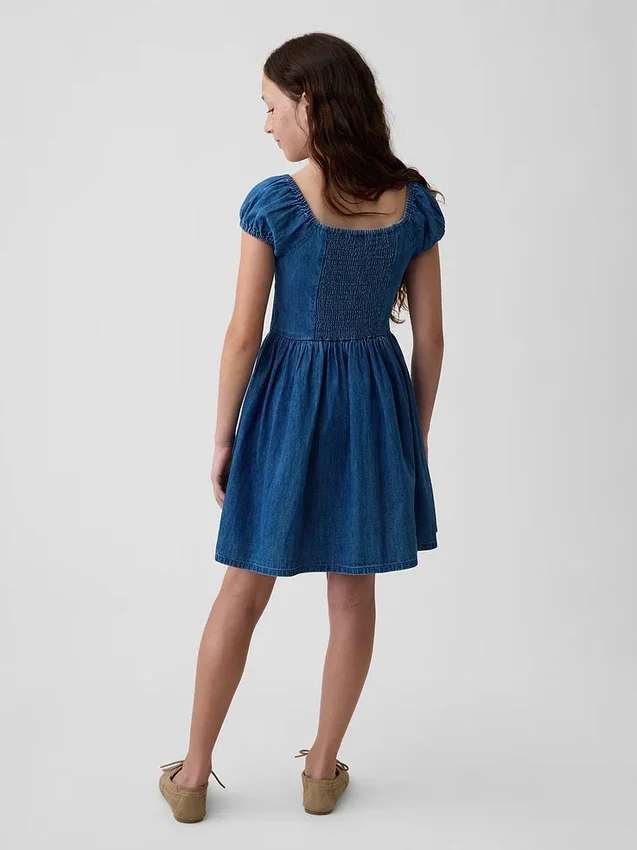 Vestito in denim per bambina con maniche a sbuffo