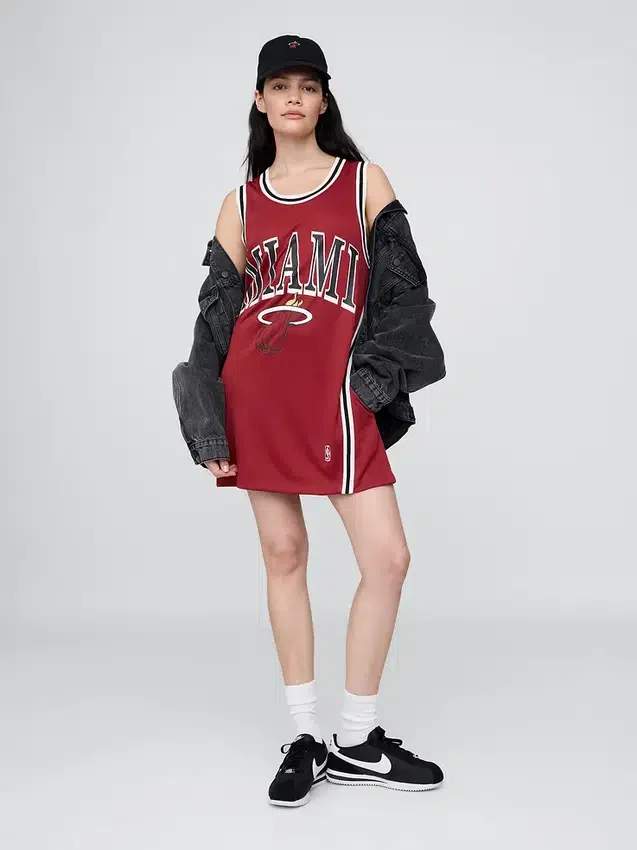 Vestito in jersey riciclato dei Miami Heat (NBA)