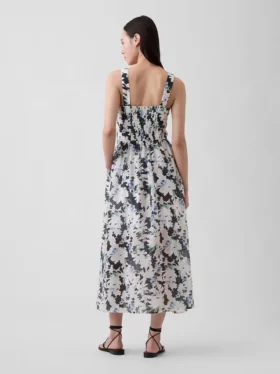 Vestito lungo con vita bassa e cuciture