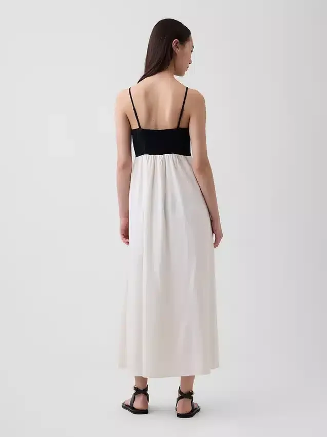 Vestito lungo con vita impero in misto lino