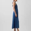 Vestito lungo halter in denim con cuciture