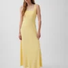 Vestito lungo moderno a scollo quadrato a costine