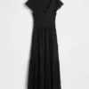 Vestito lungo moderno con volant in tessuto misto