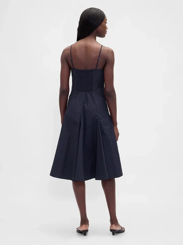 Vestito midi con scollo a V e cuciture