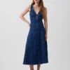 Vestito midi in denim con cuciture e zip frontale