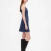 Vestito mini in denim con cuciture e abbottonatura frontale
