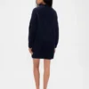 Vestito oversize a maglione con collo alto