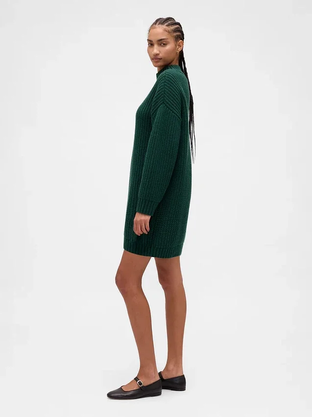 Vestito oversize a maglione con collo alto
