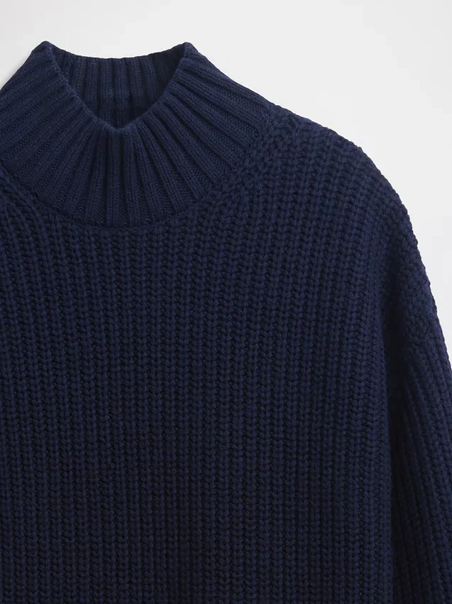 Vestito oversize a maglione con collo alto