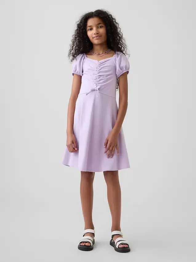 Vestito per bambina con arricciature